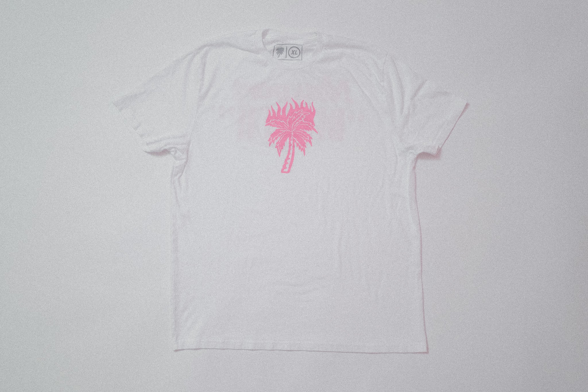 PALMS ON FIRE (PINK ON WHITE)